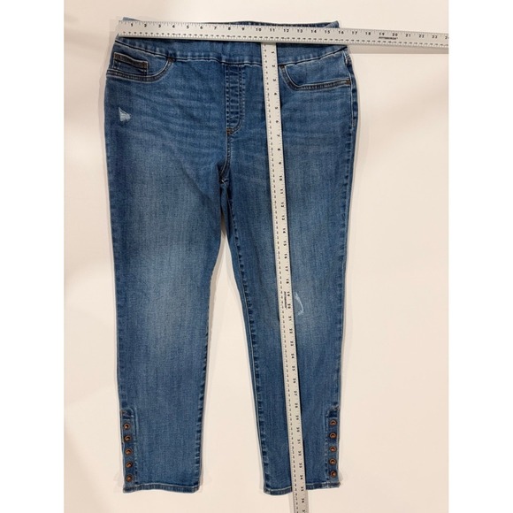 Chicos Womens Size 10R Blue Denim Jegging Ankle Jeans Distressed Studded Detail - Picture 9 of 11